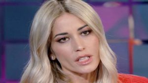 Elena Santarelli fuori dai palinsesti Rai: “Pare l’abbia presa malissimo”