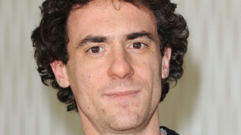 elio germano IDDU Messina denaro
