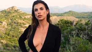 Elisabetta Canalis: “Mia figlia stava soffocando, l’ho salvata”