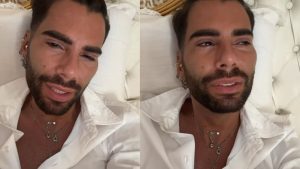 Federico Fashion Style in lacrime sui social: “Mi devono togliere la casa”