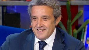 Flavio Insinna lascia la Rai? A strizzargli l’occhio è La7