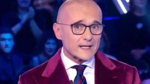 Chi è il primo concorrente nip del GF 8: che lavoro fa nella vita