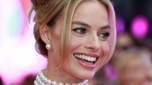 Perché tutti stanno cercando “Margot Robbie piedi”?