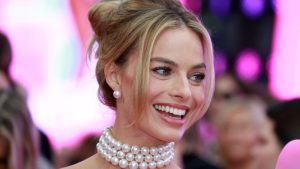 Margot Robbie: diventa virale sui social un suo scatto senza trucco