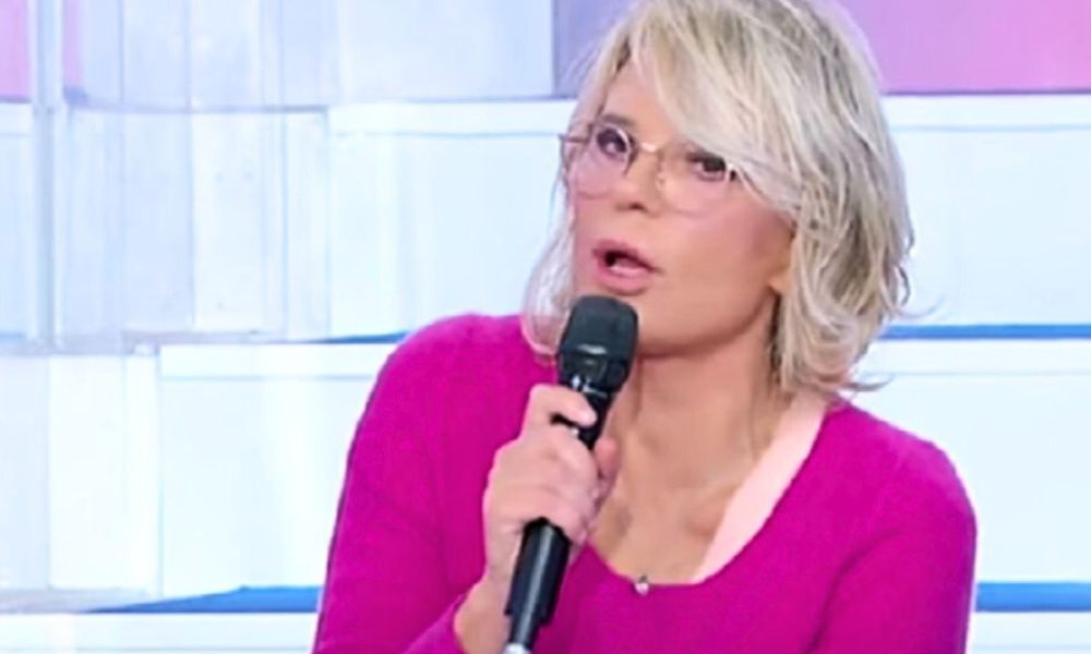 Nicole Santinelli e la rottura con Carlo: cosa c’entra la De Filippi