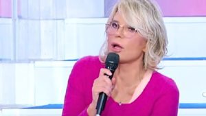 Nicole Santinelli e la rottura con Carlo: cosa c’entra la De Filippi