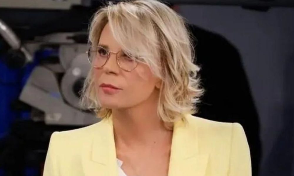 Com’era vestita Maria De Filippi al matrimonio di Annalisa
