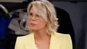 Com’era vestita Maria De Filippi al matrimonio di Annalisa