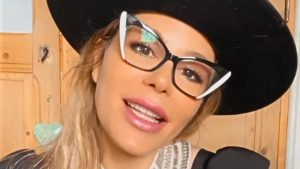 Naike Rivelli interviene sulle critiche a Chiara Ferragni: “Spensierata e superficiale”