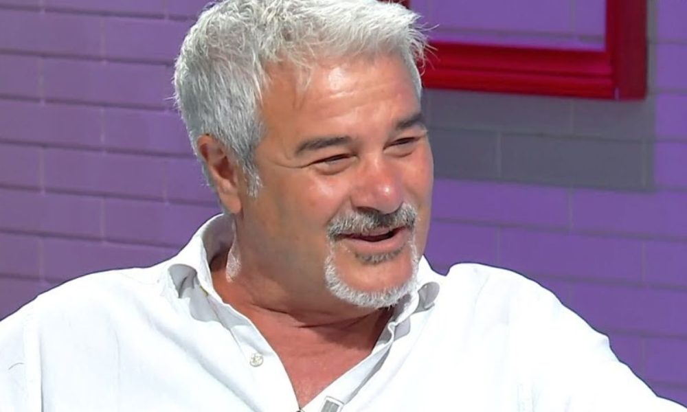 Pino Insegno scalza Flavio Insinna: “Lui passa alle fiction o in prima serata”