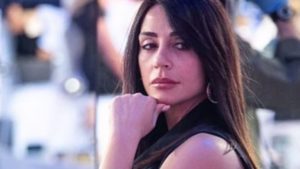 Raffaella Mennoia e il primo incontro con Maria De Filippi: “Ero in imbarazzo”