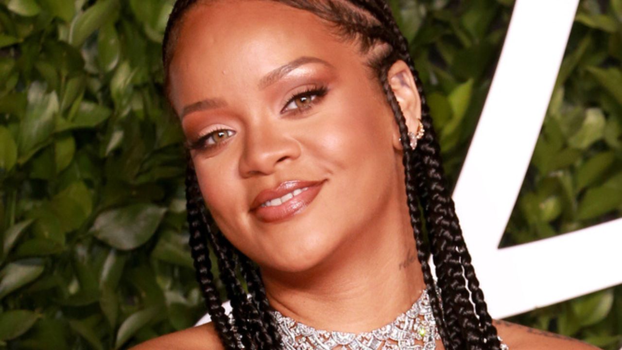 Rihanna sogna una famiglia numerosa: "Sta parlando di avere 10 figli" 41 rihanna figli