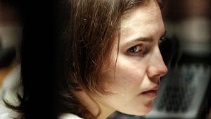 Amanda Knox è incinta: l’annuncio sui social della seconda gravidanza