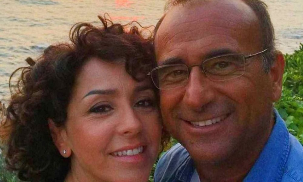 Carlo Conti con la sua famiglia sui social: il raro scatto postato