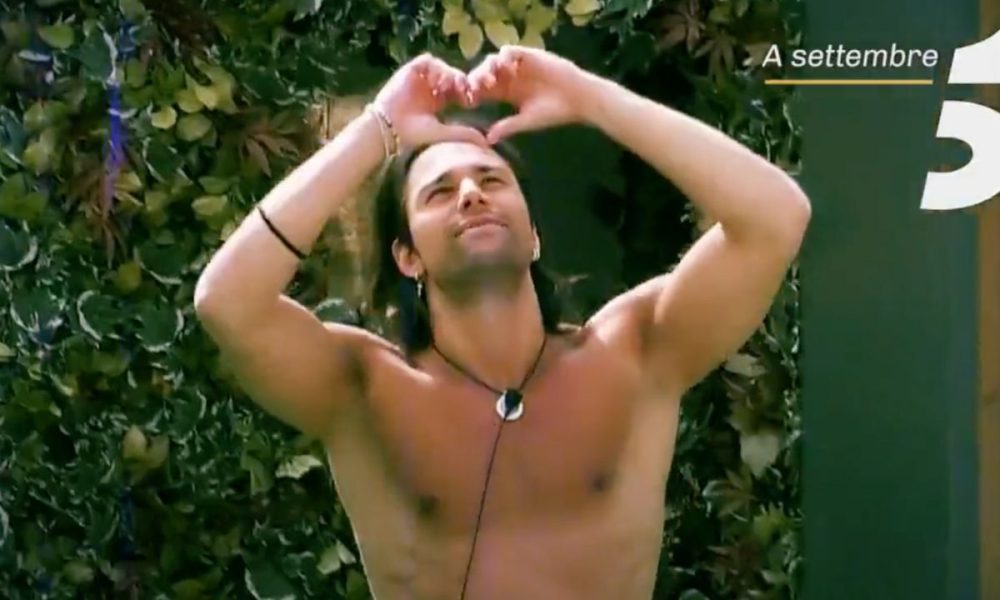 GF, fuori i promo: “L’importante è dare voce alle emozioni”
