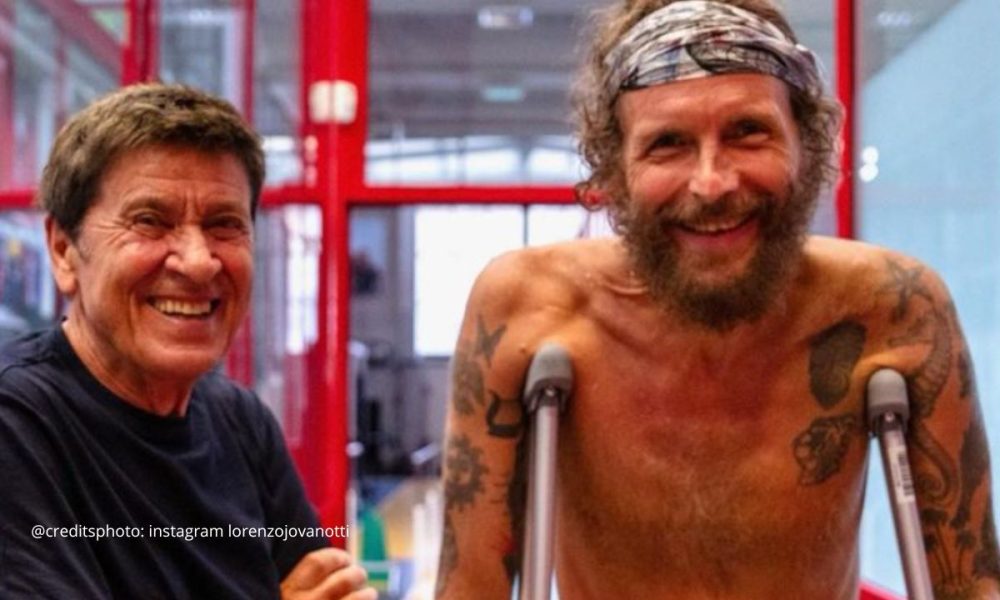Gianni Morandi in visita a Lorenzo Jovanotti dopo il brutto incidente