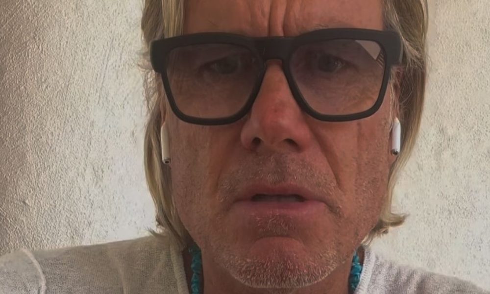 Jimmy Ghione sbotta sui social a difesa del figlio: “Non è raccomandato”