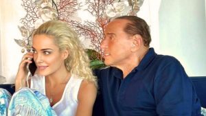 Marta Fascina scrive a Silvio Berlusconi: “Mi manchi amore mio”