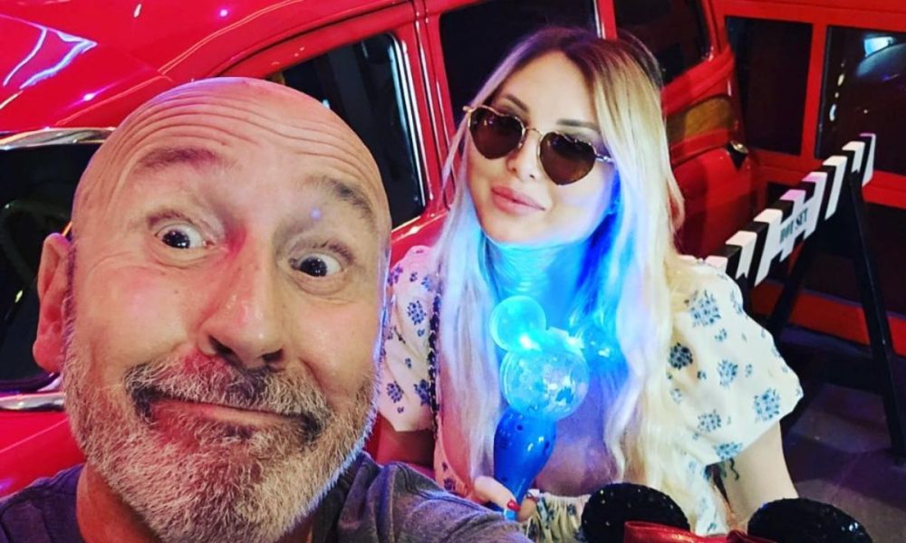 Maurizio Battista annuncia il matrimonio con Alessandra Moretti