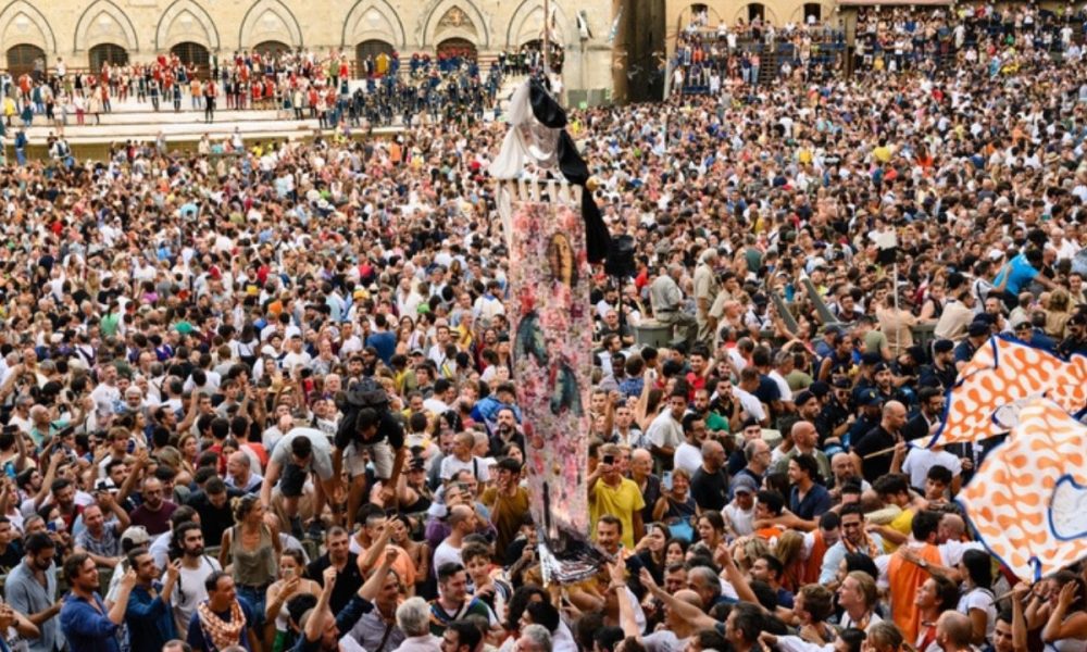 Palio di Siena 16 agosto 2023: a che ora è, dove vederlo in diretta in tv
