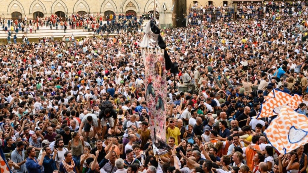 palio siena 16 agosto ora dove
