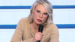 Pinuccia, l’appello a Maria De Filippi: “Caccia Tina, prendi me”