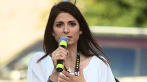 Lutto per Virginia Raggi: è morto il padre Lorenzo