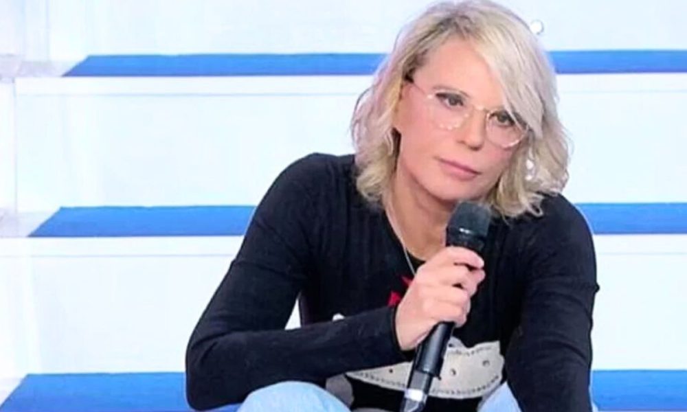 Amici 2023, le anticipazioni: verso la scuola il figlio del marito di Laura Pausini