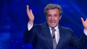 Ascolti tv ieri sera: Techetechete’ su Rai 1 stravince ai numeri