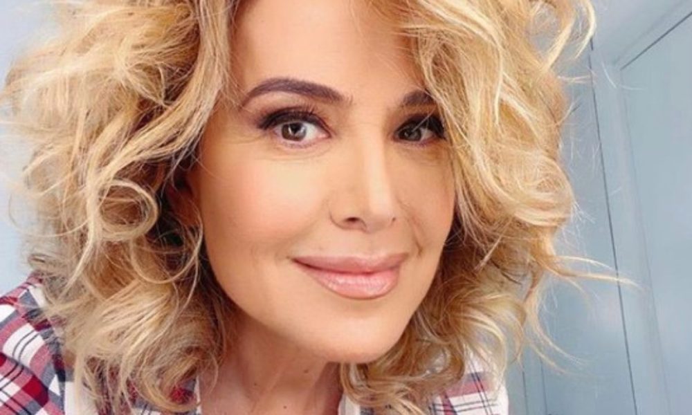 Barbara d’Urso si mostra al naturale sui social: la reazione dei fan