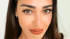 Belén troppo magra preoccupa i fan: “Ho perso 7 kg”, le foto