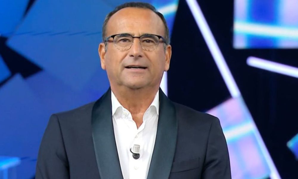 Carlo Conti festeggia i 40 anni in Rai: “Sono partito da zero”