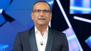 Carlo Conti festeggia i 40 anni in Rai: “Sono partito da zero”