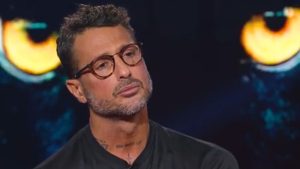 Carlos Corona replica a Francesca Fagnani: “Non rispondere a mia madre”