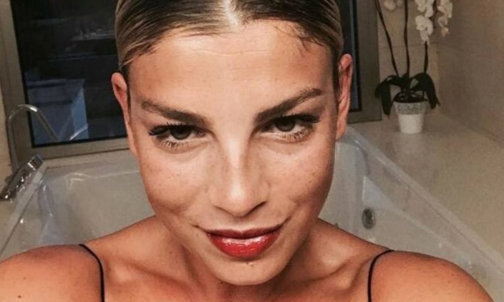 Belén ed Emma Marrone sempre più vicine: spuntano dei like tattici