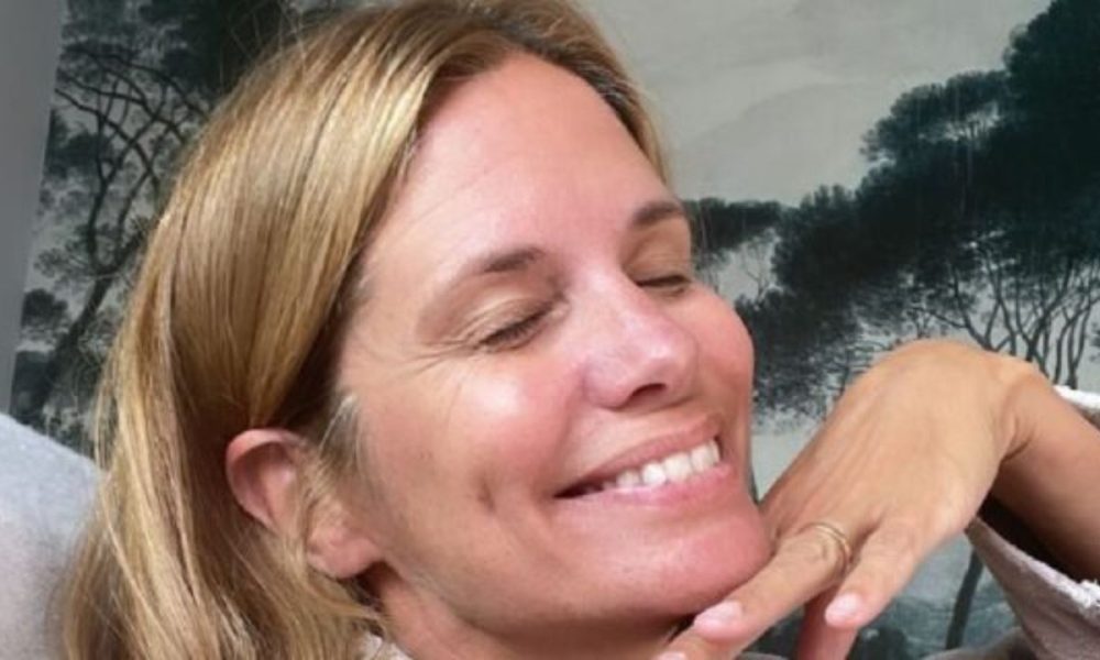 Filippa Lagerback spegne 50 candeline: “Sono cresciuta con il concetto della bellezza interiore”