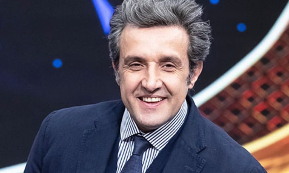 Flavio Insinna smentisce il passaggio a La7: “Non è nel mio DNA”