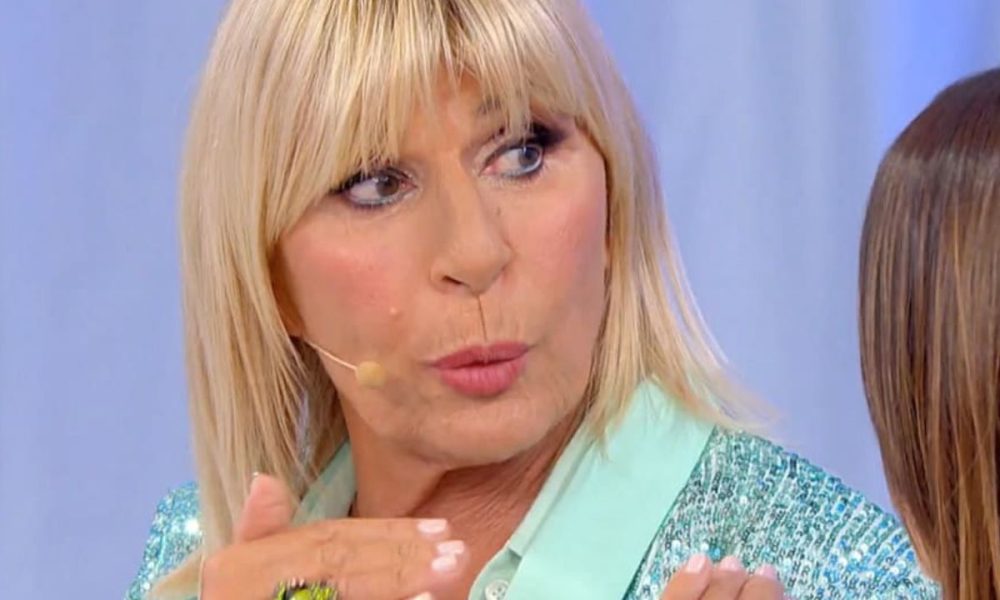 Uomini e Donne, spunta il video tagliato di Maurizio e Gemma: “L’importante è che sia ritto…”