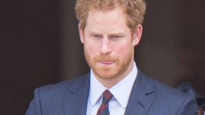 Un anno fa moriva la Regina Elisabetta: il silenzioso saluto di Harry