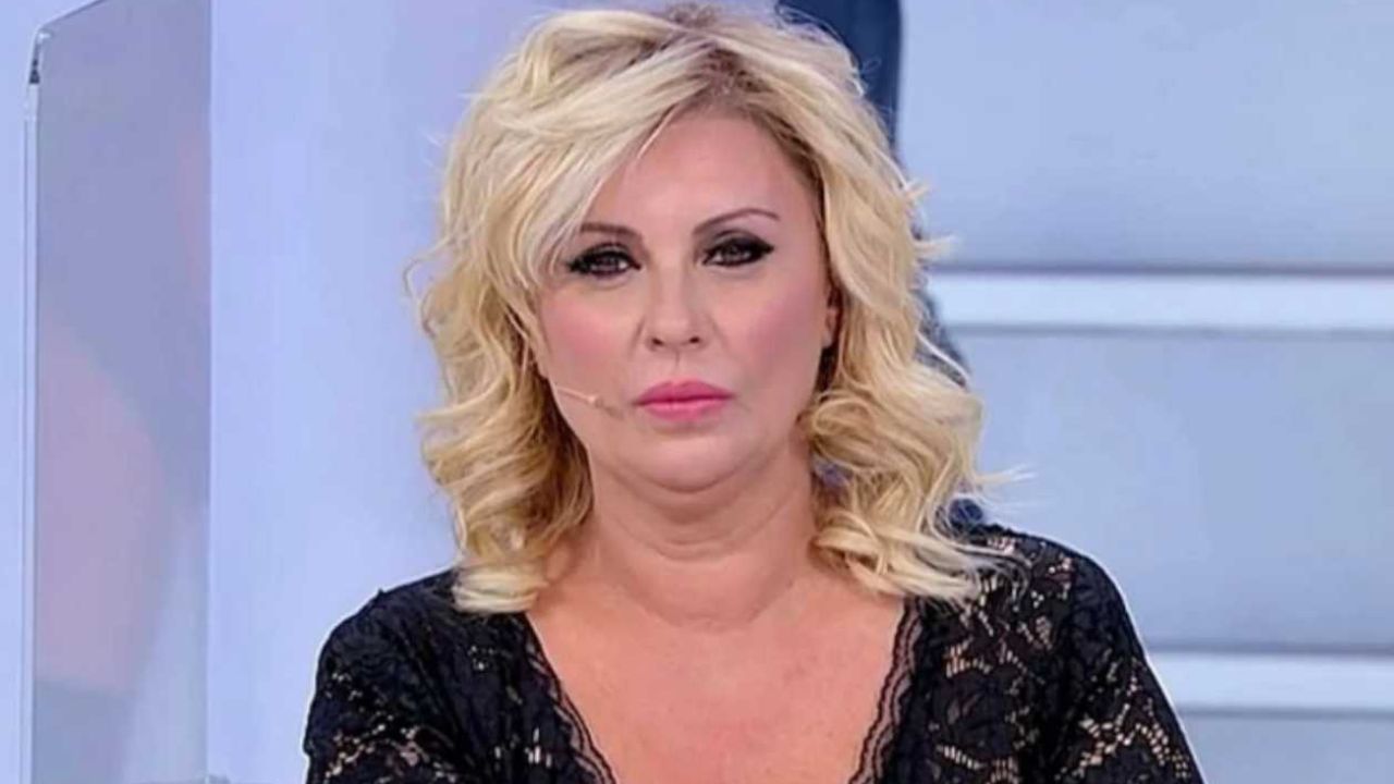 Antonio Ricci contro le scelte Mediaset: "Lascia spazio a Tina Cipollari..." 41 tina cipollari antonio ricci