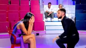 Proposta di matrimonio a Uomini e Donne: i due ex di TI si sposano