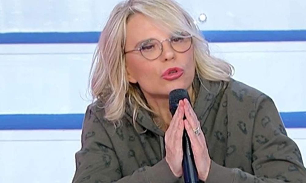 Uomini e Donne, bufera sui social: salta la coppia del Trono Over