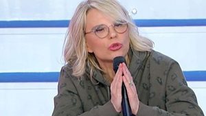 Uomini e Donne, bufera sui social: salta la coppia del Trono Over