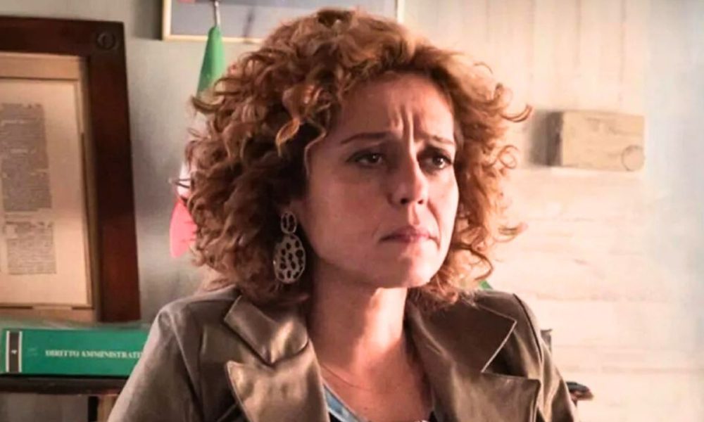 Vanessa Scalera racconta i lati in comune con Imma Tataranni: “Un certo disagio che provo a volte nello stare al mondo”