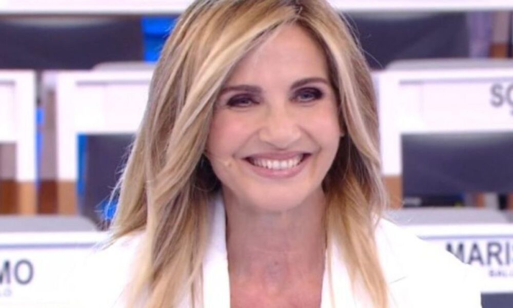 Lorella Cuccarini e il no alla Rai: “Ad Amici mi sento come in famiglia”