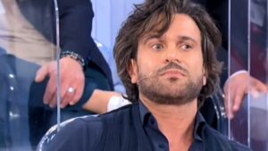 Uomini e Donne: un’ex tronista attacca Maurizio e Alessio