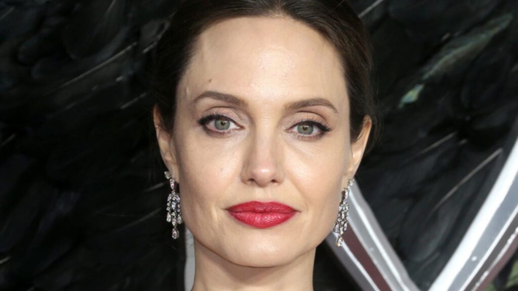 angelina jolie medio oriente