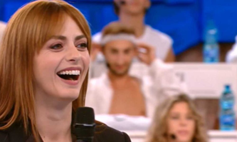 Annalisa svela l’attuale rapporto con Maria De Filippi