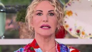 É sempre mezzogiorno: perché Antonella Clerici non va in onda martedì 10 ottobre