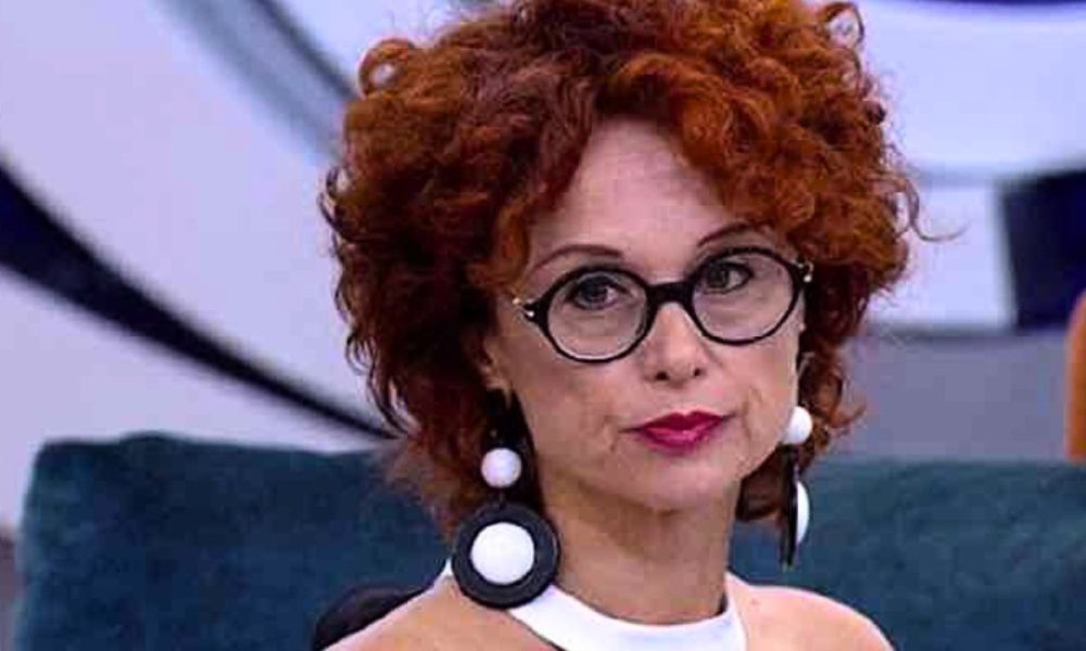 Beatrice Luzzi contro Anita: “Strega! Stai giocando sulla mia pelle”